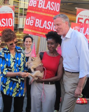 Everyone wants to be seen with Mayor de Blasio